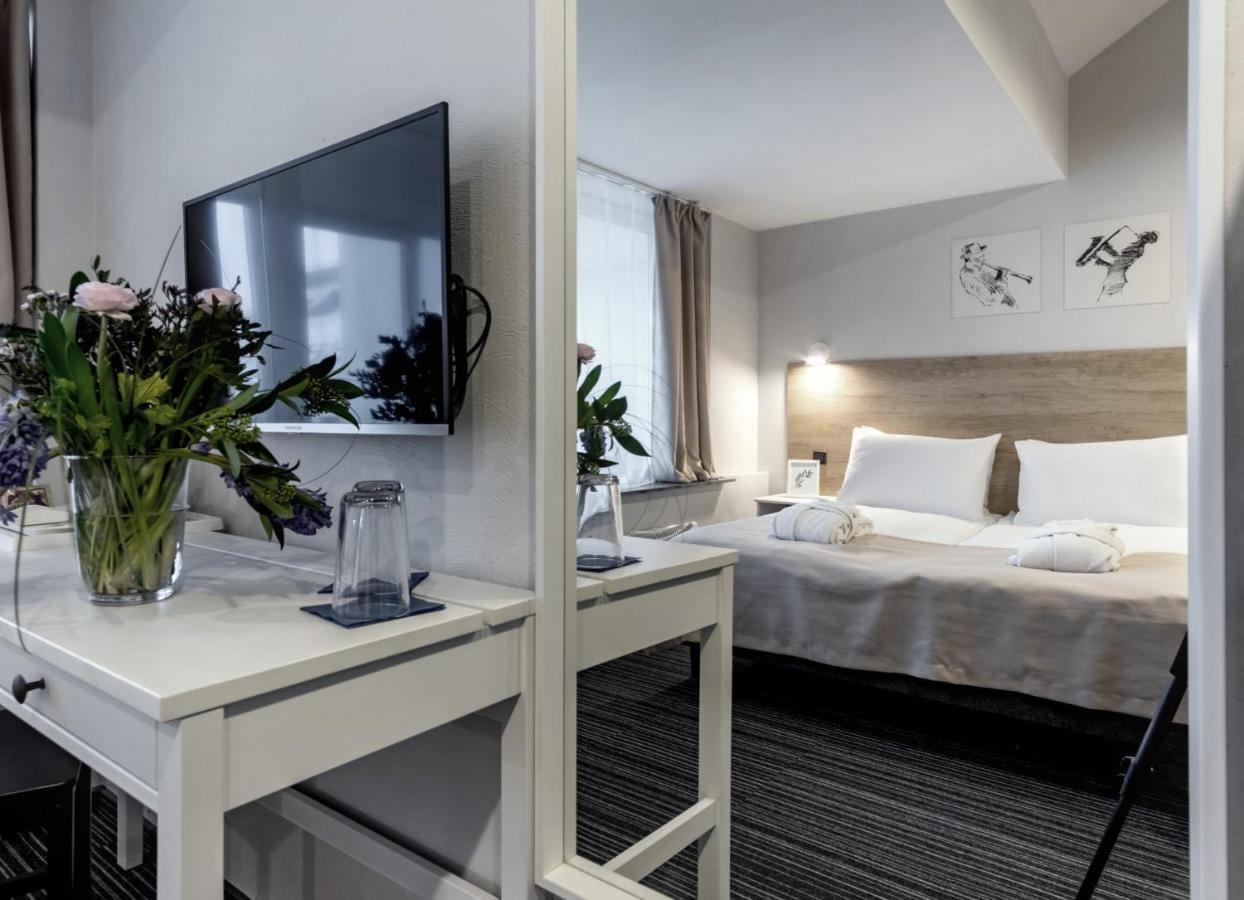 Park Hotel VNO Eksteriør bilde