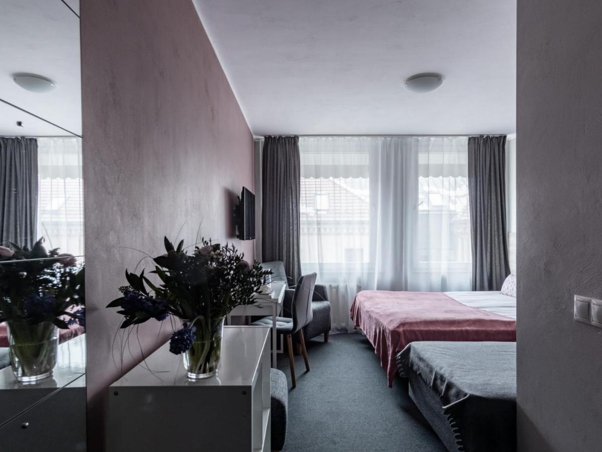 Park Hotel VNO Eksteriør bilde